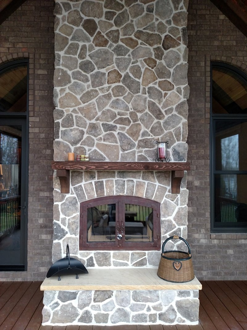 Indoor Outdoor Wood Fireplaces preview 20